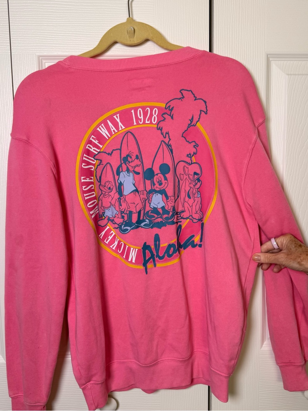 Disney Mickey & Friends Surf Aloha Pink Sweatshirt Size S